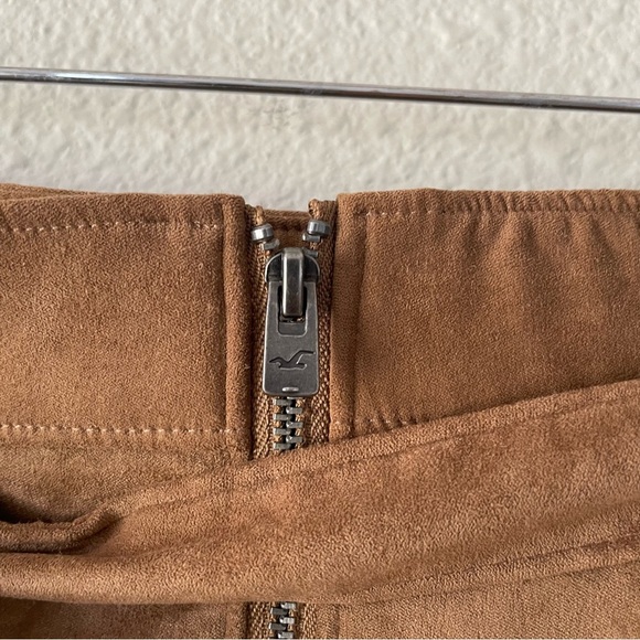 Hollister Ultra High Rise Faux Suede Mini Skirt Women’s S Brown Belted Pockets - Picture 9 of 11